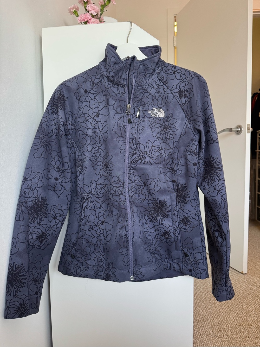 The North Face Women's Floral Fleece Jacket — Navy